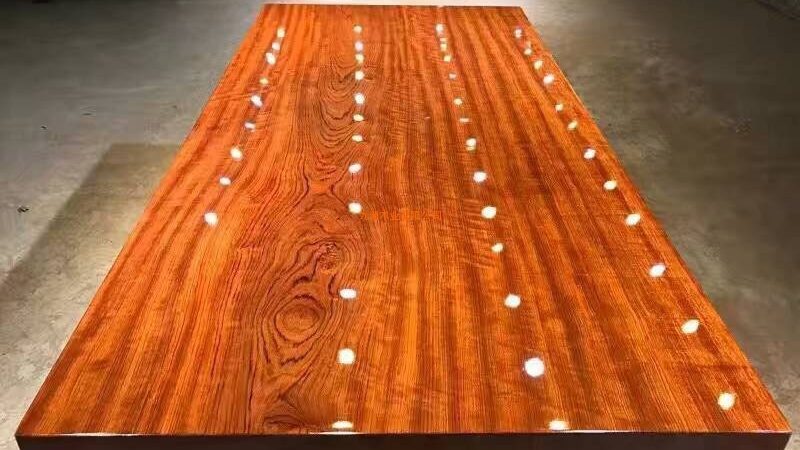 广州复合地板定制安装，工人技能与施工细节揭秘