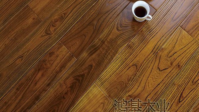 厚度判定方法：消费者在选购SPC地板时，可以通过以下方法判断其厚度：